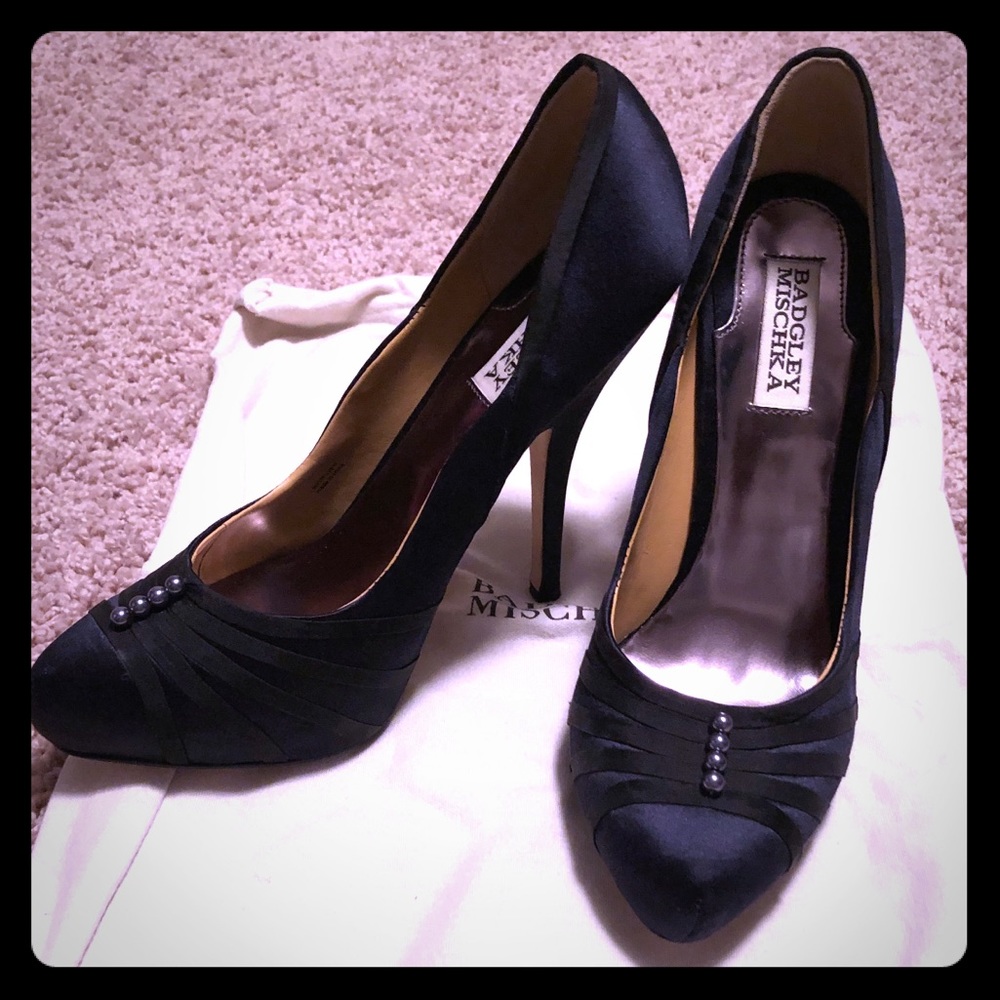 Badgely Mischka ‘Ophelia’ Platform Satin Pumps 8.5